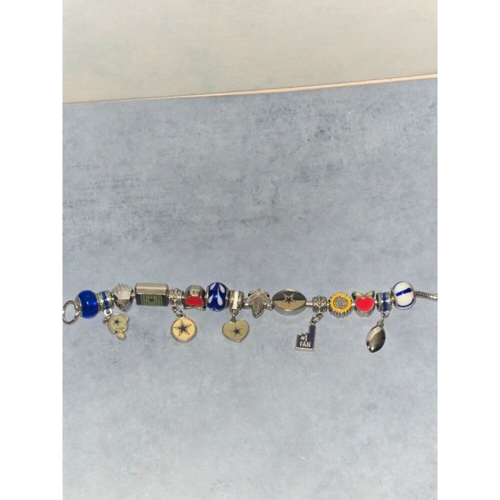 NFL Dallas Cowboys Charm Bracelet (O-12)